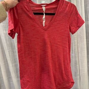 Lululemon pink shirt